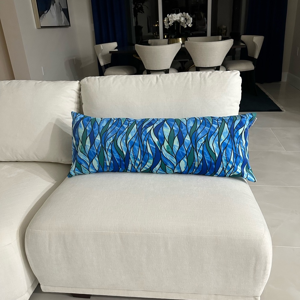 Shades of vibrant blues pillow cover NEW